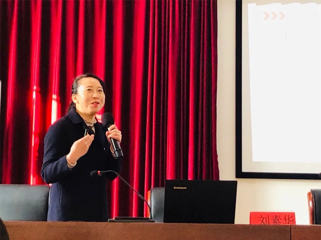 首页 瑞金新闻 瑞金要闻 正文 刘建兰     怡安希望小学刘建兰校长从